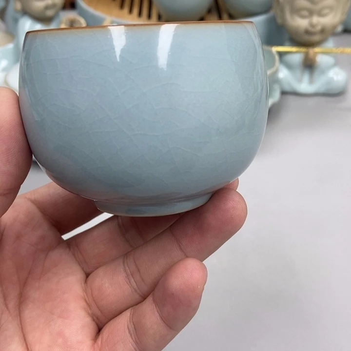 瓷鹏***1天青色大肚杯瑕张君老师