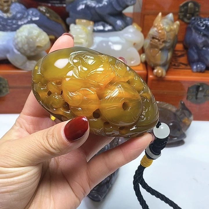 玛瑙/玉髓手把未镶嵌淡**叔