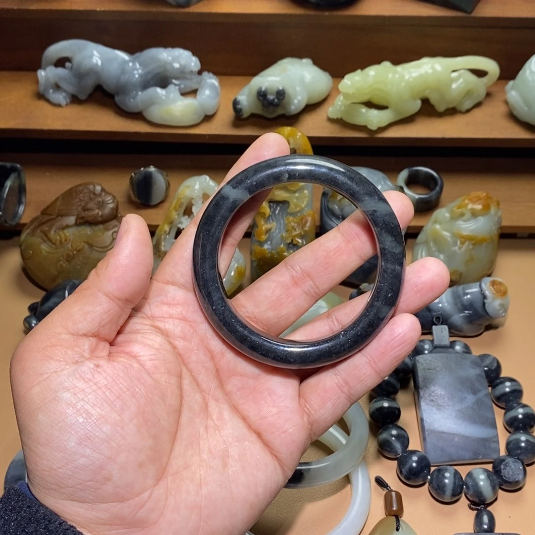 未镶嵌和田玉把件～****～