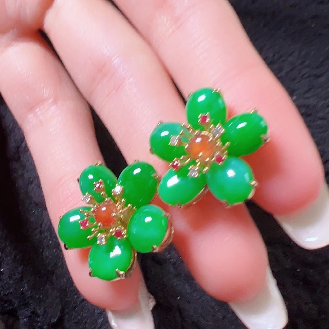 翡翠18K金镶嵌耳饰签收后24小时鉴赏期，过时不退