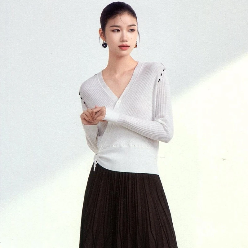 34523【S系列】设计感V领针织衫31C05034