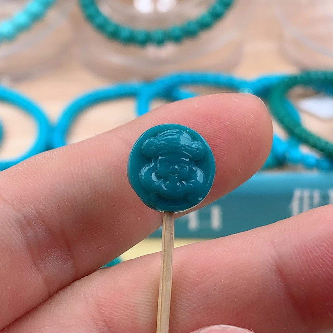 绿松石颈饰未镶嵌