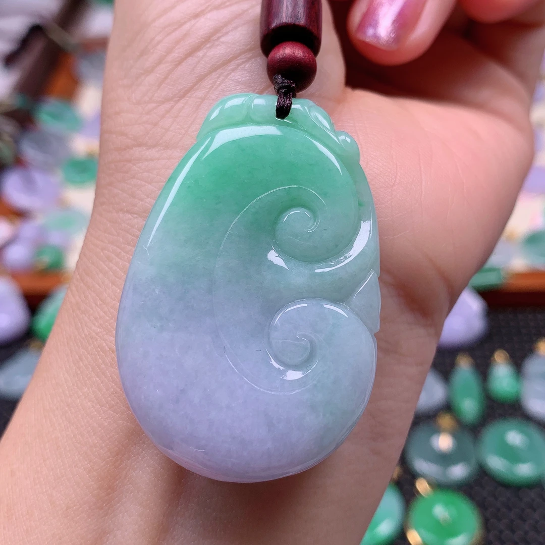 缅甸天然A货翡翠，春彩如意 编号446/1030尺寸48-6.6