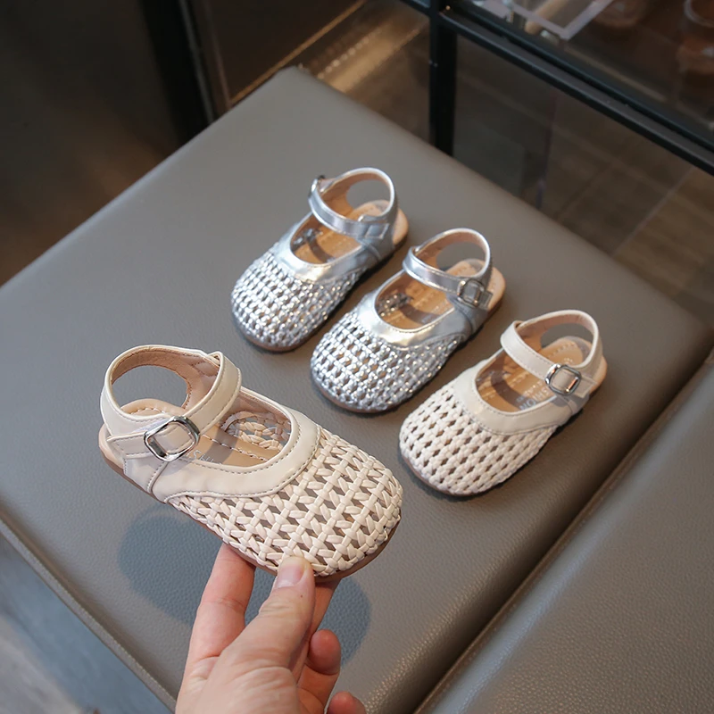 2025儿童包头童鞋软底韩版编织公主凉鞋女时尚皮鞋夏季镂空D125