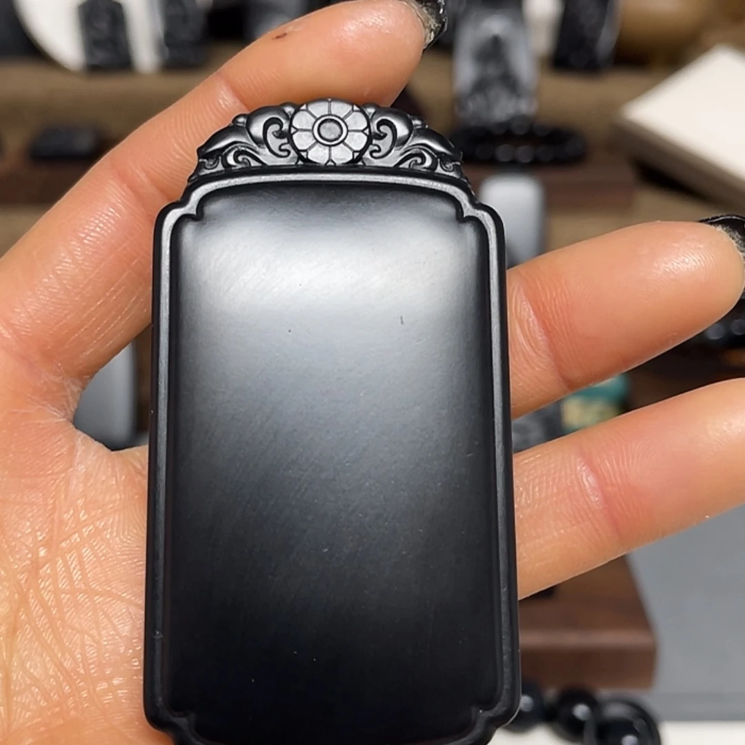 【闪购商品】和田玉（墨玉）吊坠(不含链)未镶嵌如**槿高羊脂72克