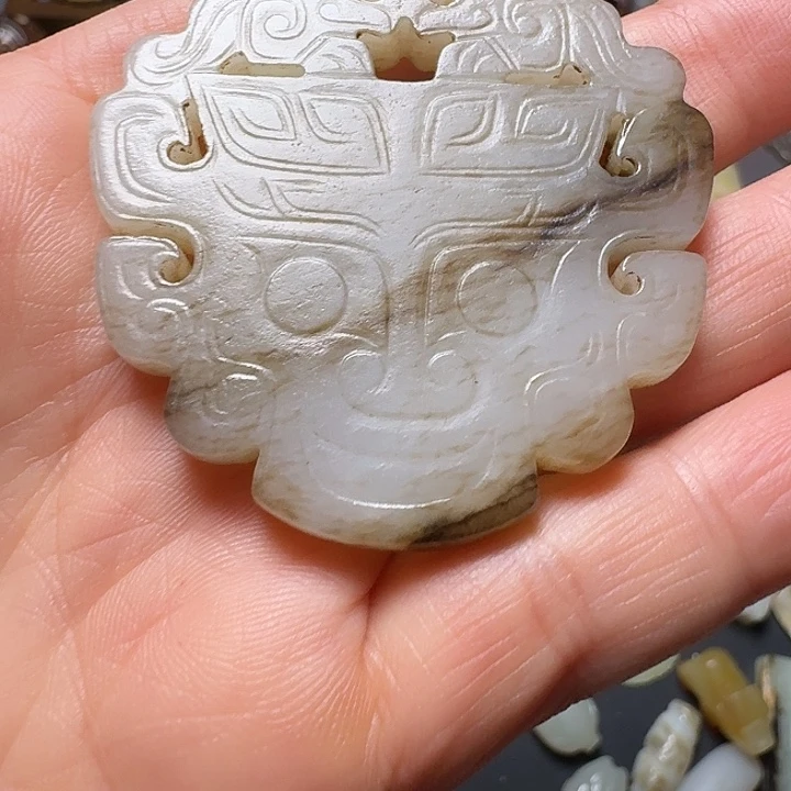 和田玉（糖玉）未镶嵌颈饰