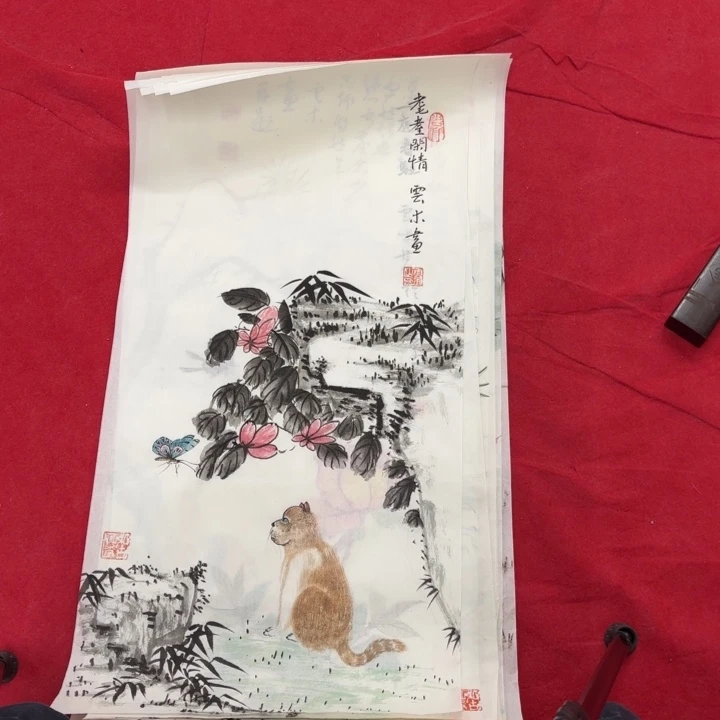 国画花鸟等图案为一体而