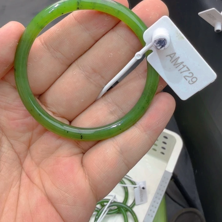 和田玉（碧玉）手镯未镶嵌57