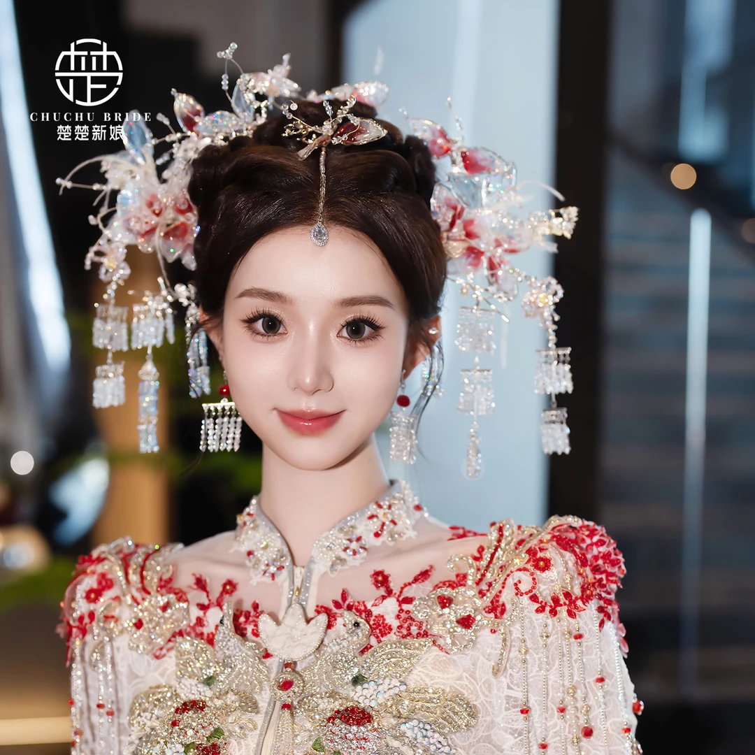 新娘中式复古龙凤褂手工浅色水晶凤钗头饰传统婚礼古装秀禾发饰