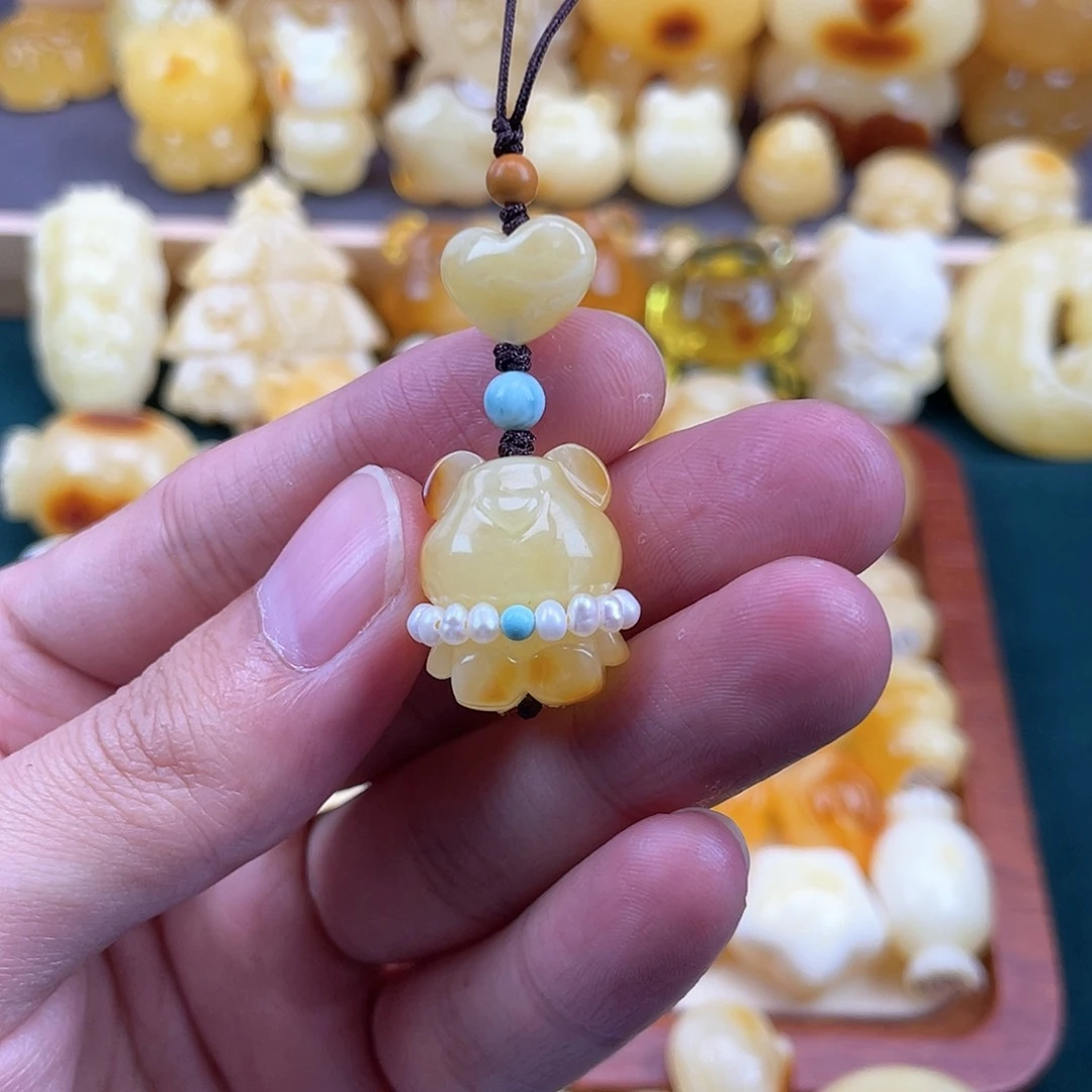 琥珀裸石未镶嵌蜜蜡