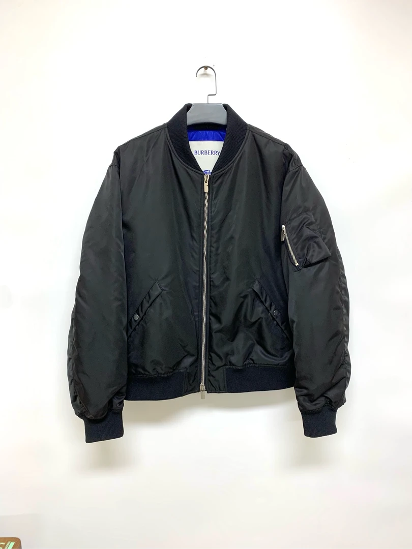 全新未使用  【Burberry】24新款经典黑色夹克外套/XXL码/Y11519958