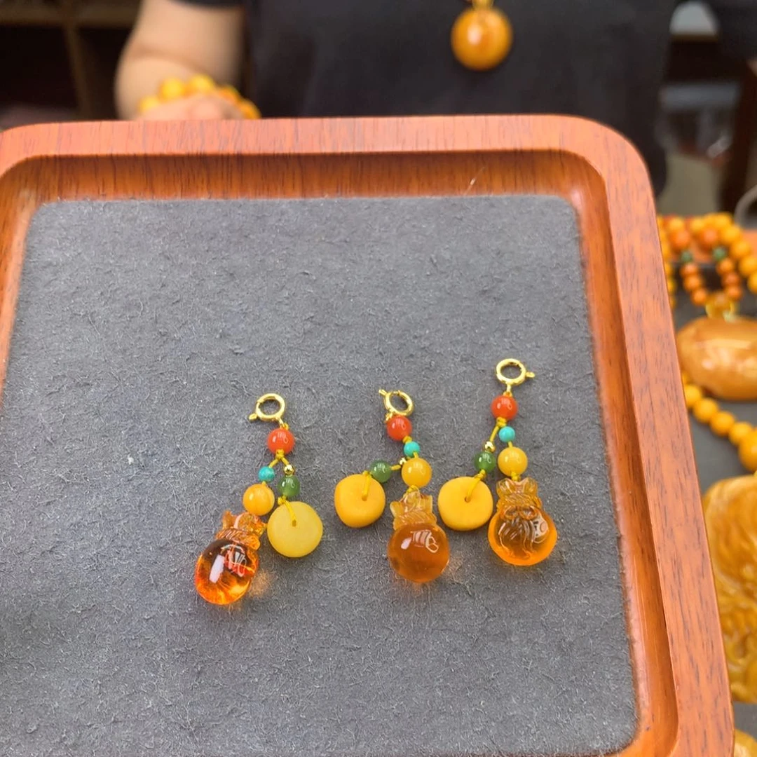 未镶嵌吊坠(不含链)琥珀多样性发一