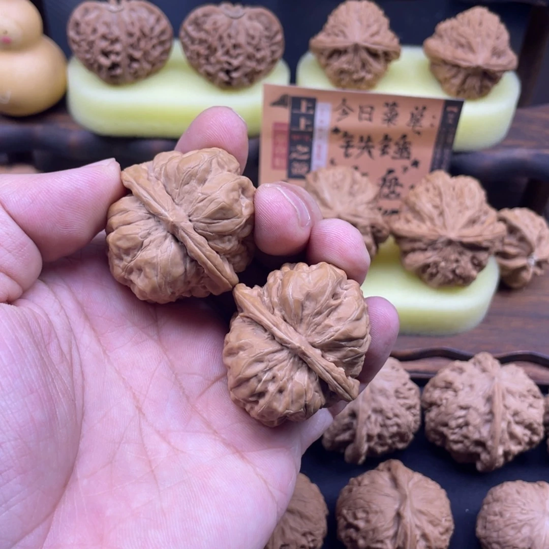 文玩核桃吊坠蛤蟆