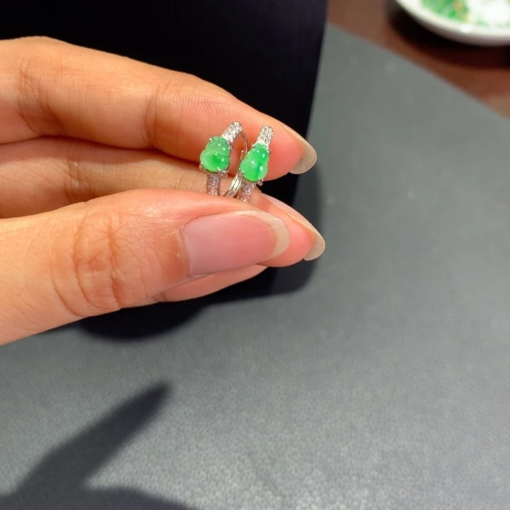 银S925镶嵌翡翠耳饰