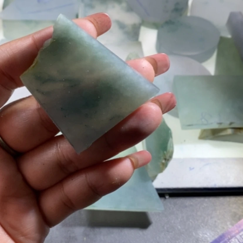 【闪购商品】翡翠挂件未镶嵌c****5纯毛料不带工