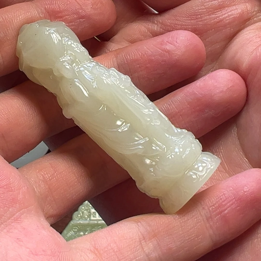 輪***承和田玉未镶嵌挂件