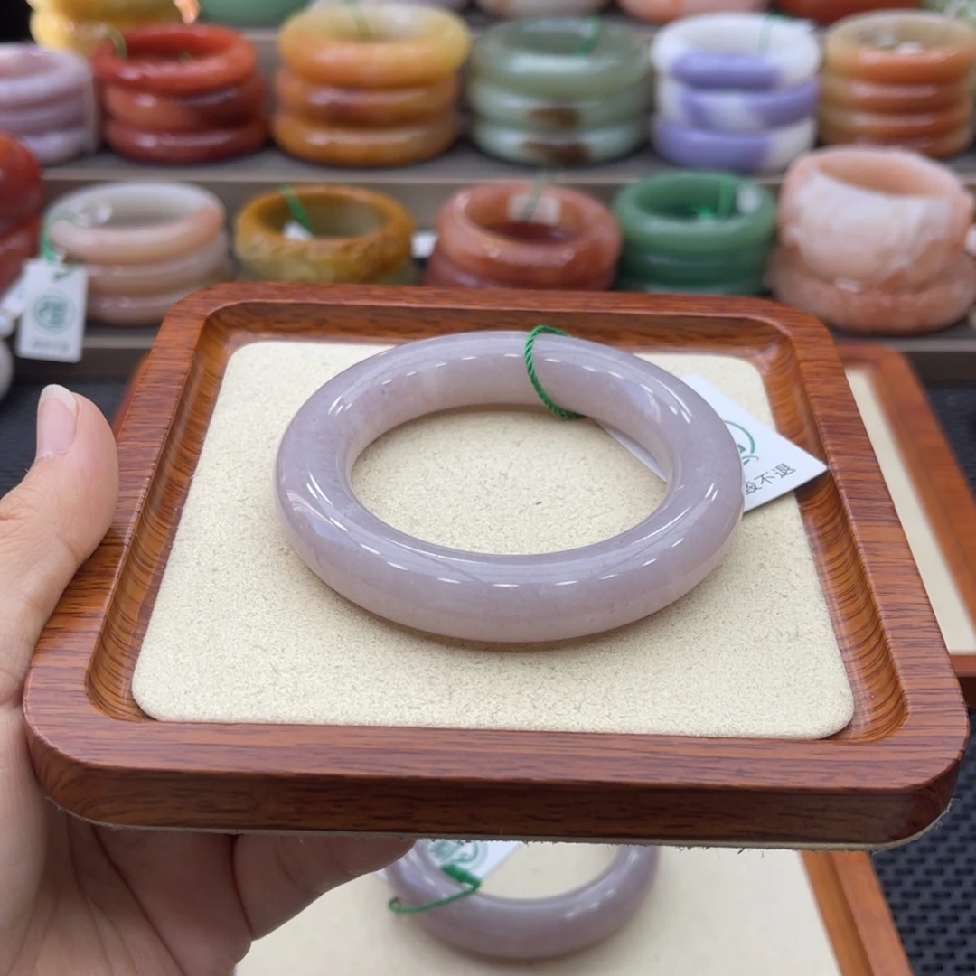 石英质玉未镶嵌手镯