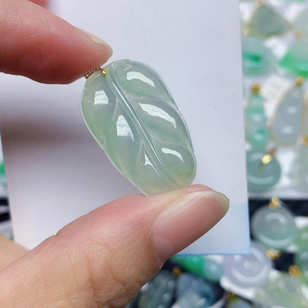 翡翠18K金镶嵌颈饰2456789