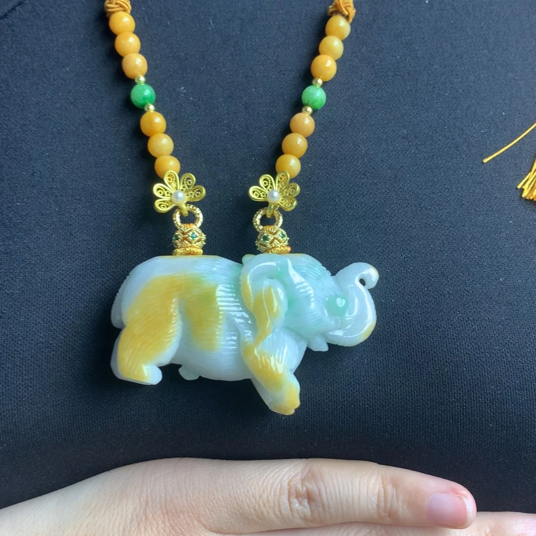 翡翠颈饰未镶嵌翡翠