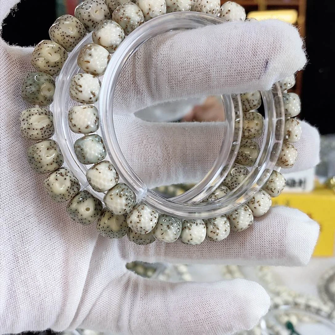 星月菩提手串逸*竹星月菩提雕刻手串