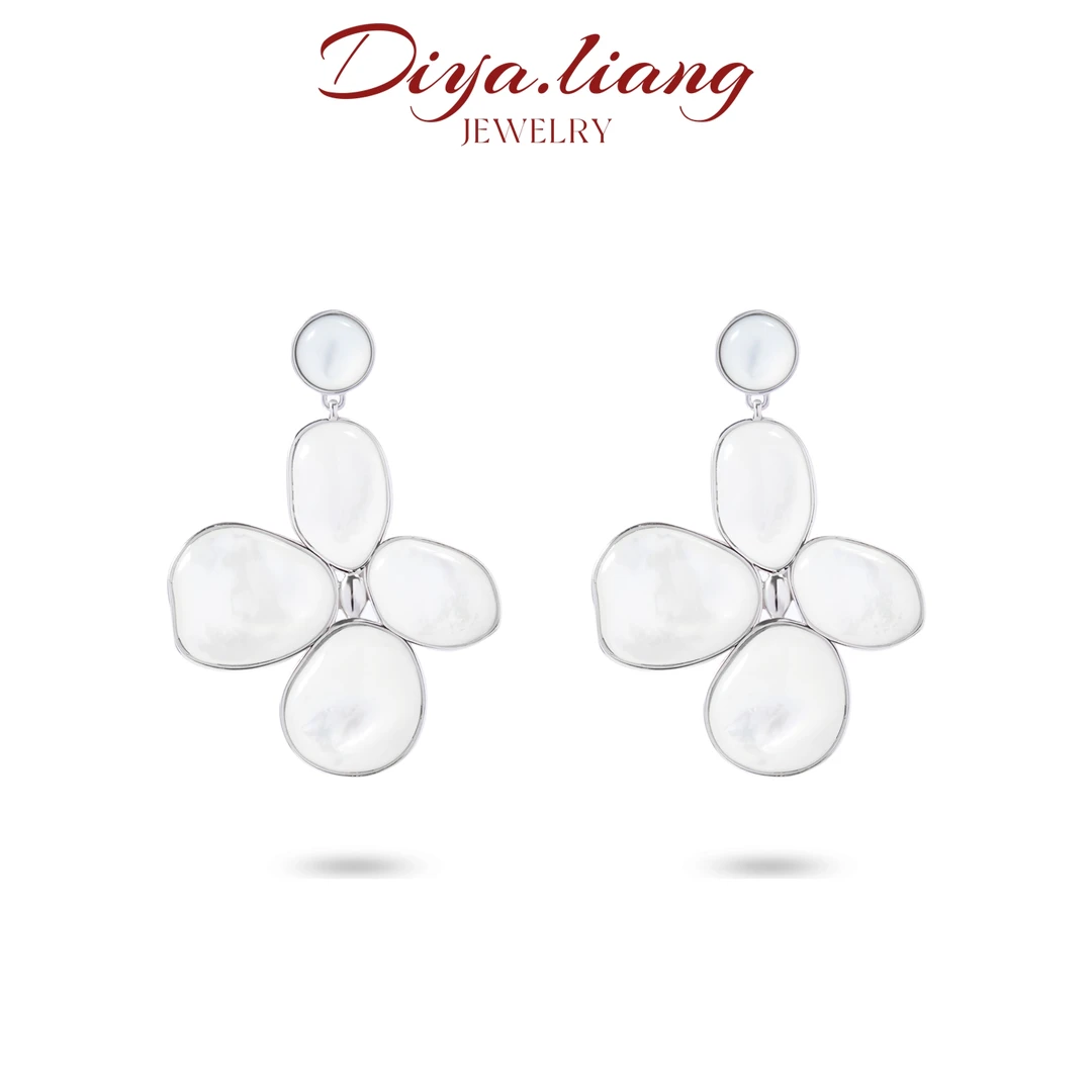 925银耳饰 梁雅帝七夕专属【大女人丁香花瓣】白贝贝气质纯银耳饰