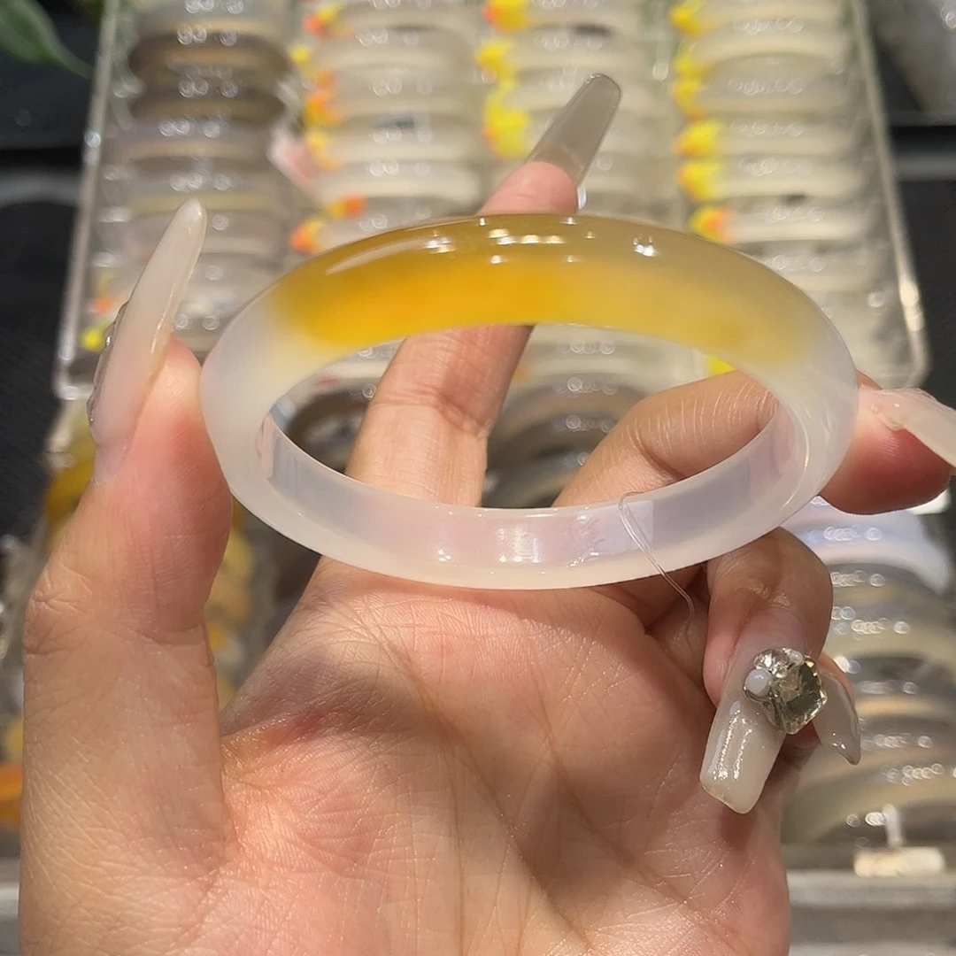 玛瑙/玉髓手镯未镶嵌黄金糖54