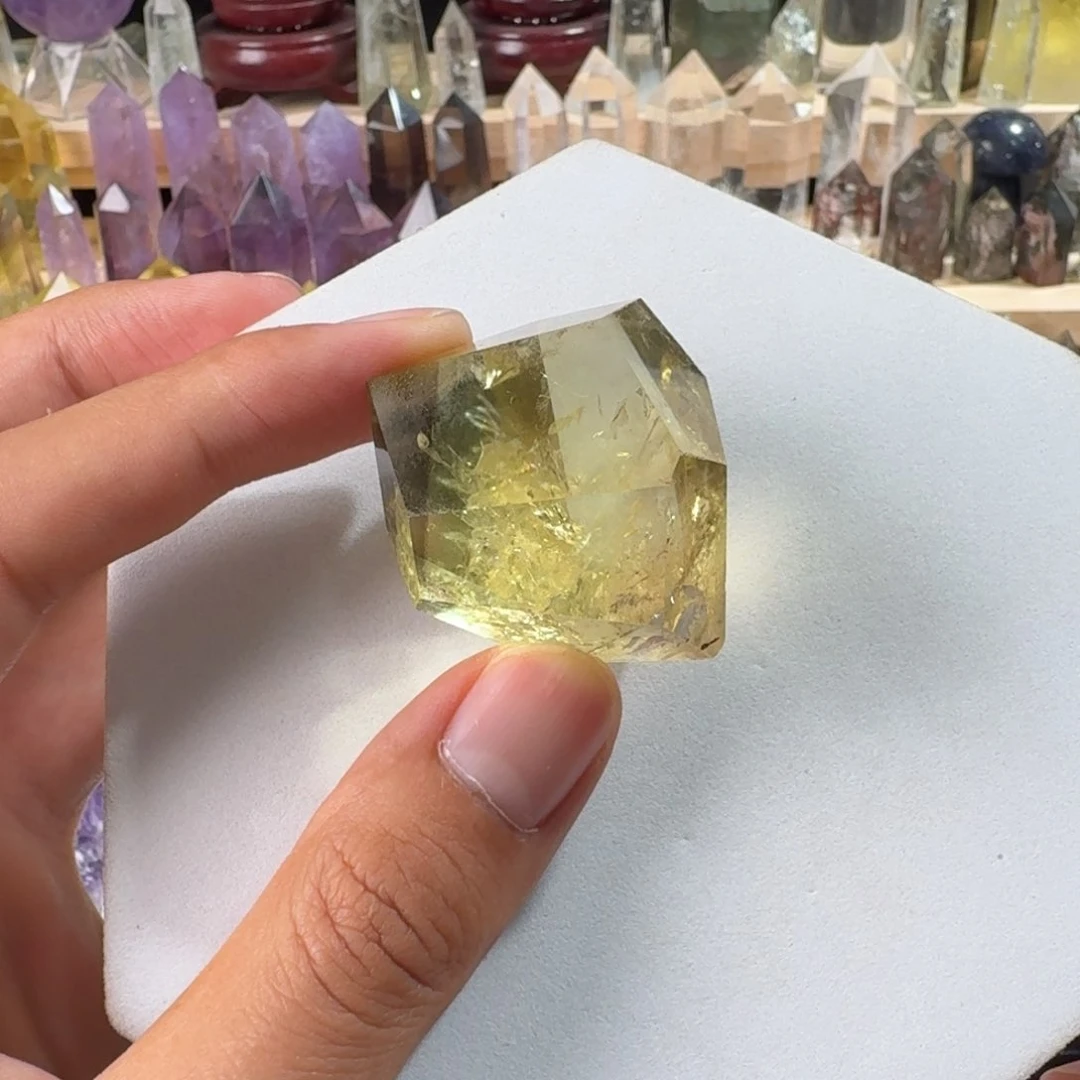 天然水晶未镶嵌水晶黄水晶