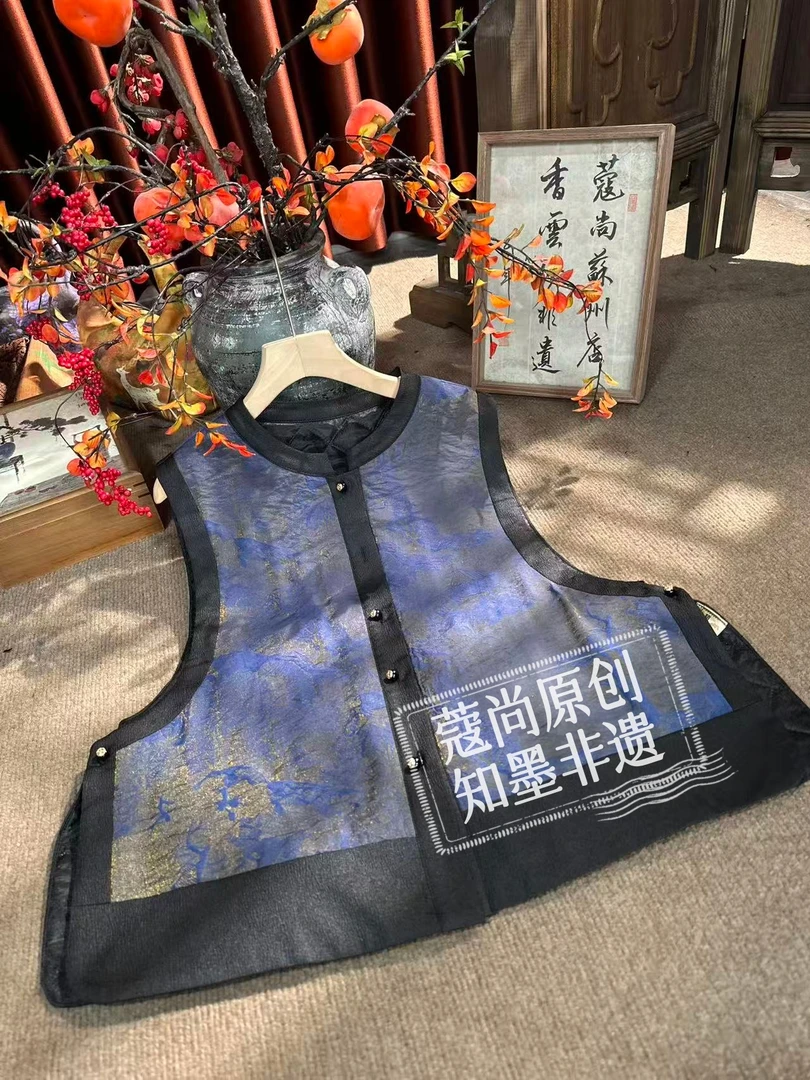 春季新款新中式国风宽松显瘦轻奢圆领织金撞色提花马甲