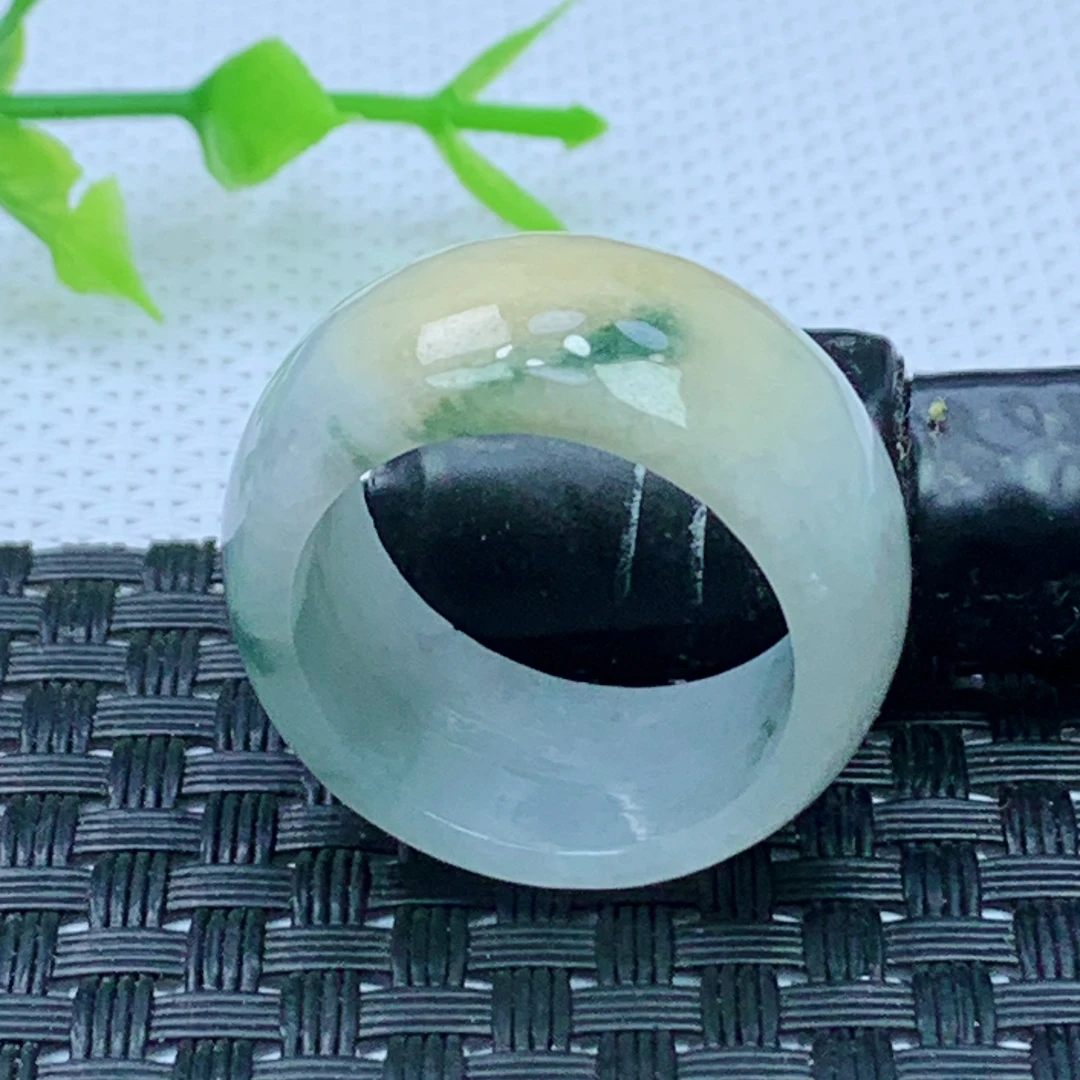 缅甸天然A货翡翠  飘黄翡素面轮胎玉戒圈戒指 内径20mm 编号1671