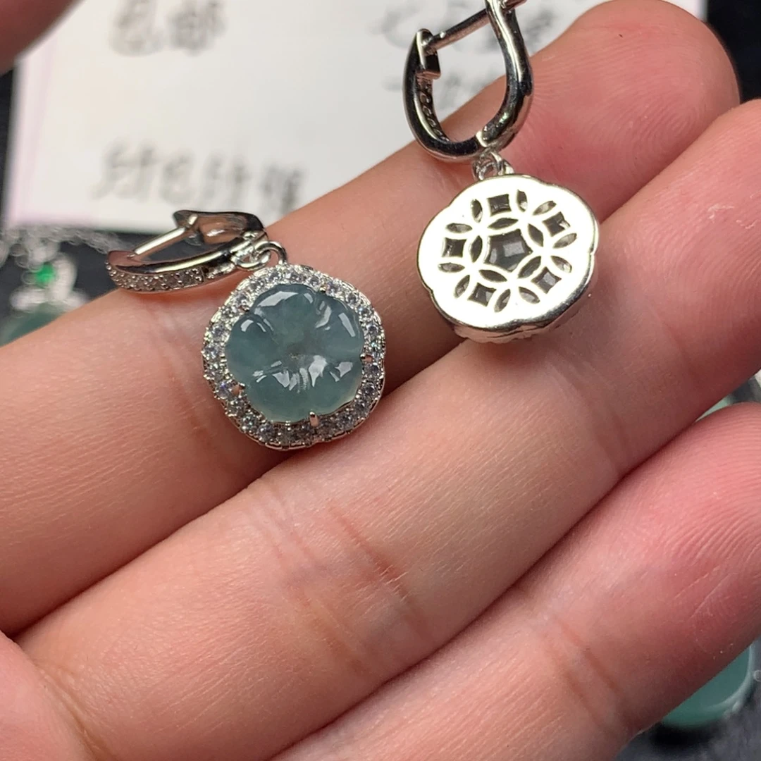 颈饰未镶嵌翡翠有钱花耳坠