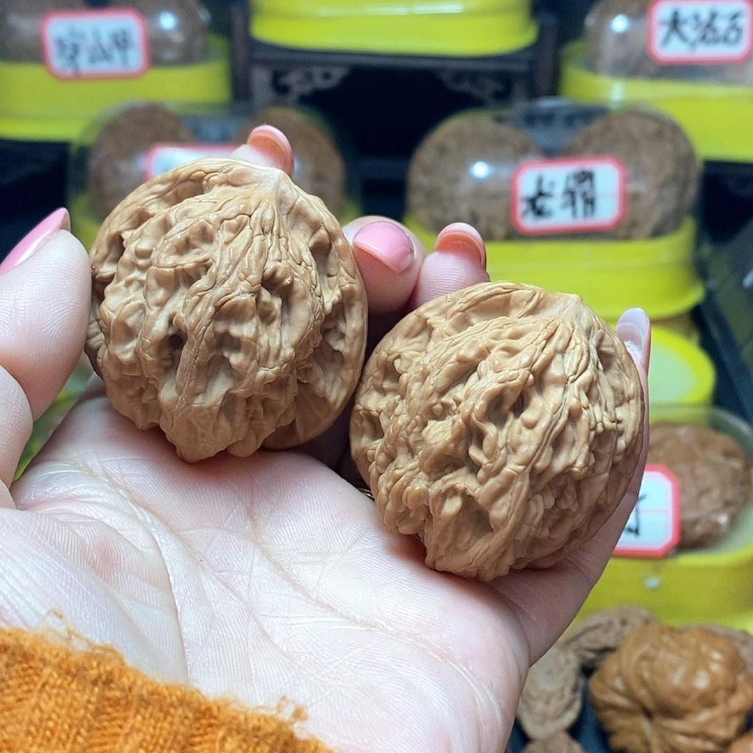 文玩核桃把件木*虎头