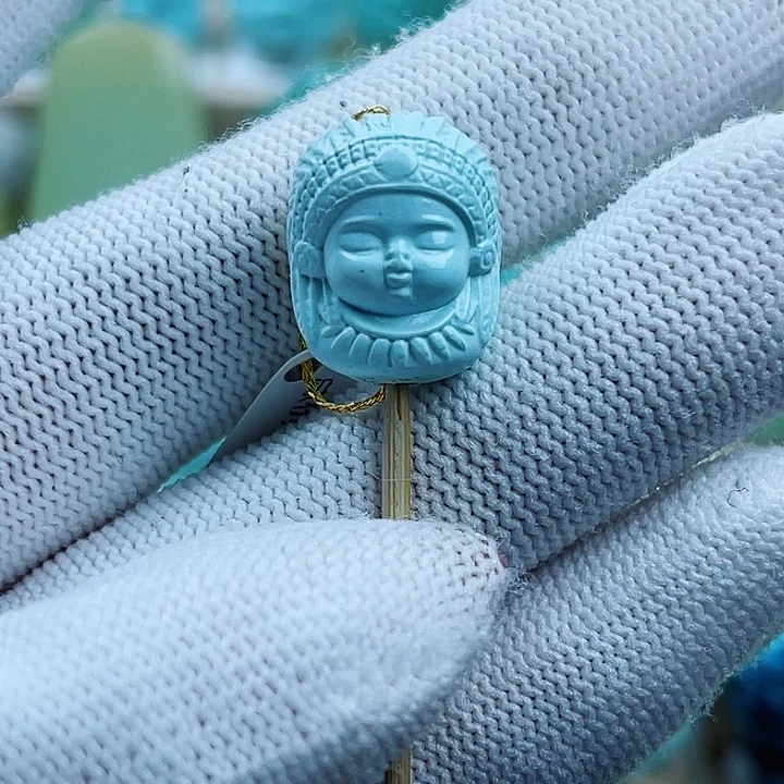 绿松石未镶嵌珠宝奇石