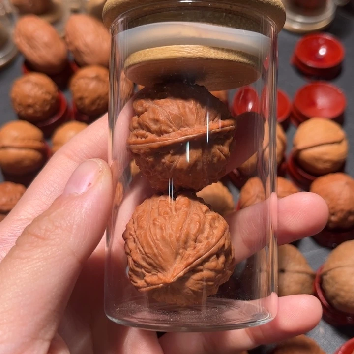 文玩核桃把件榴莲