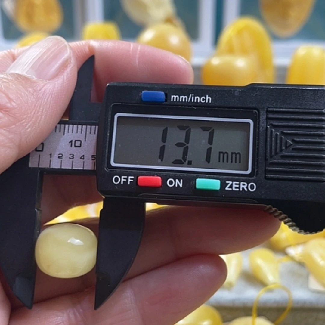 【闪购商品】蜜蜡裸石未镶嵌11杂