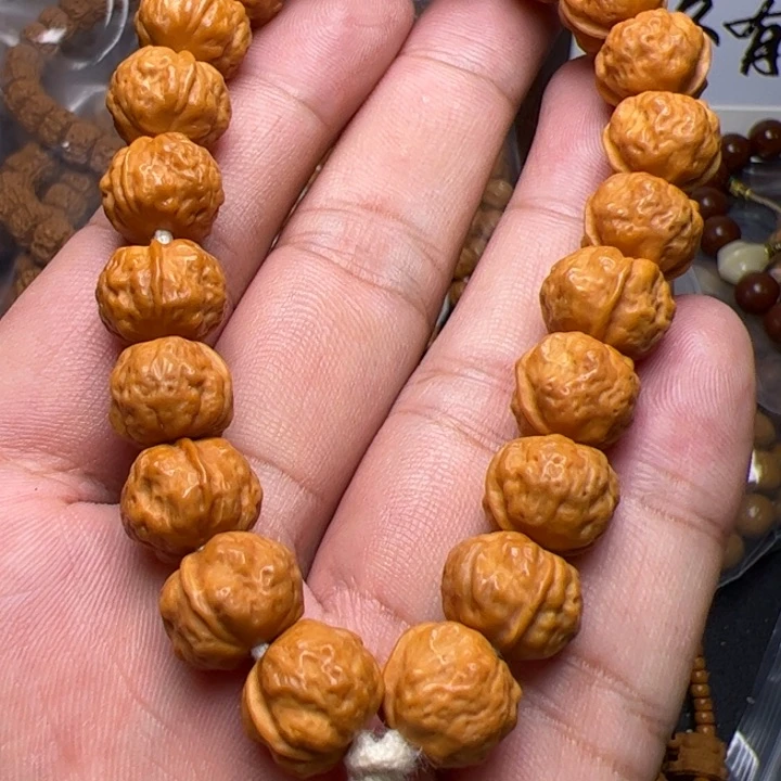 猴头核桃吊坠卡罗拉咯