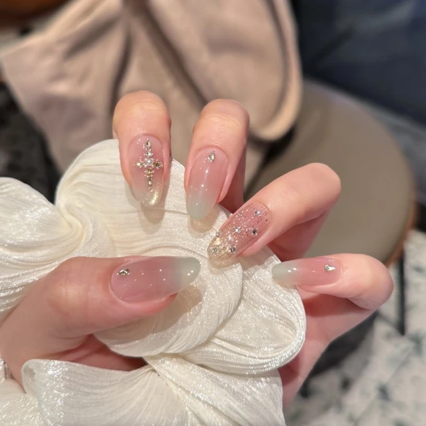 【常青藤】显白绿色春夏新款堆钻锆石气质 2062102 纯手工穿戴甲