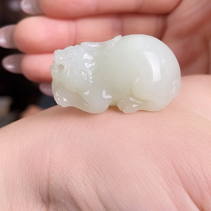 和田玉未镶嵌颈饰定制发货