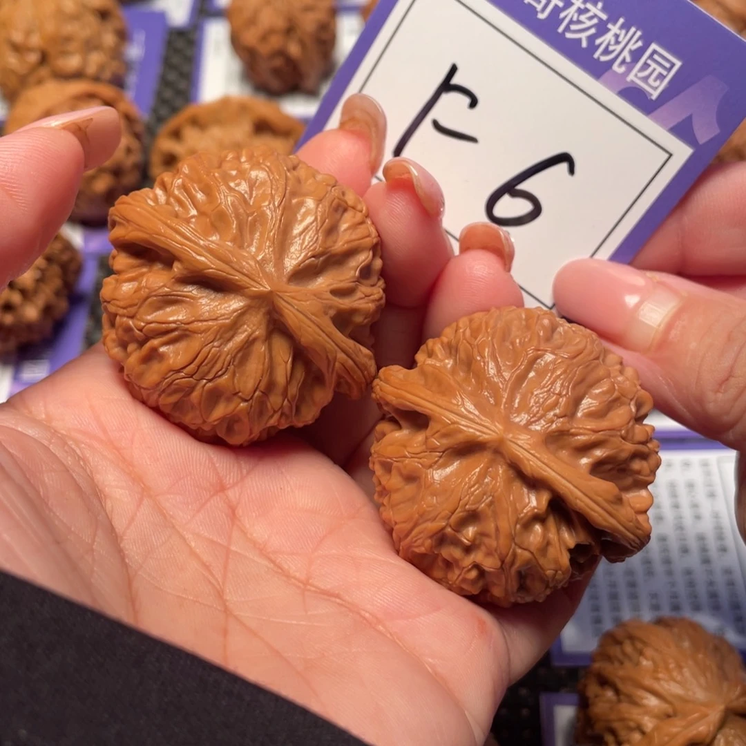 文玩核桃把件6号灯43