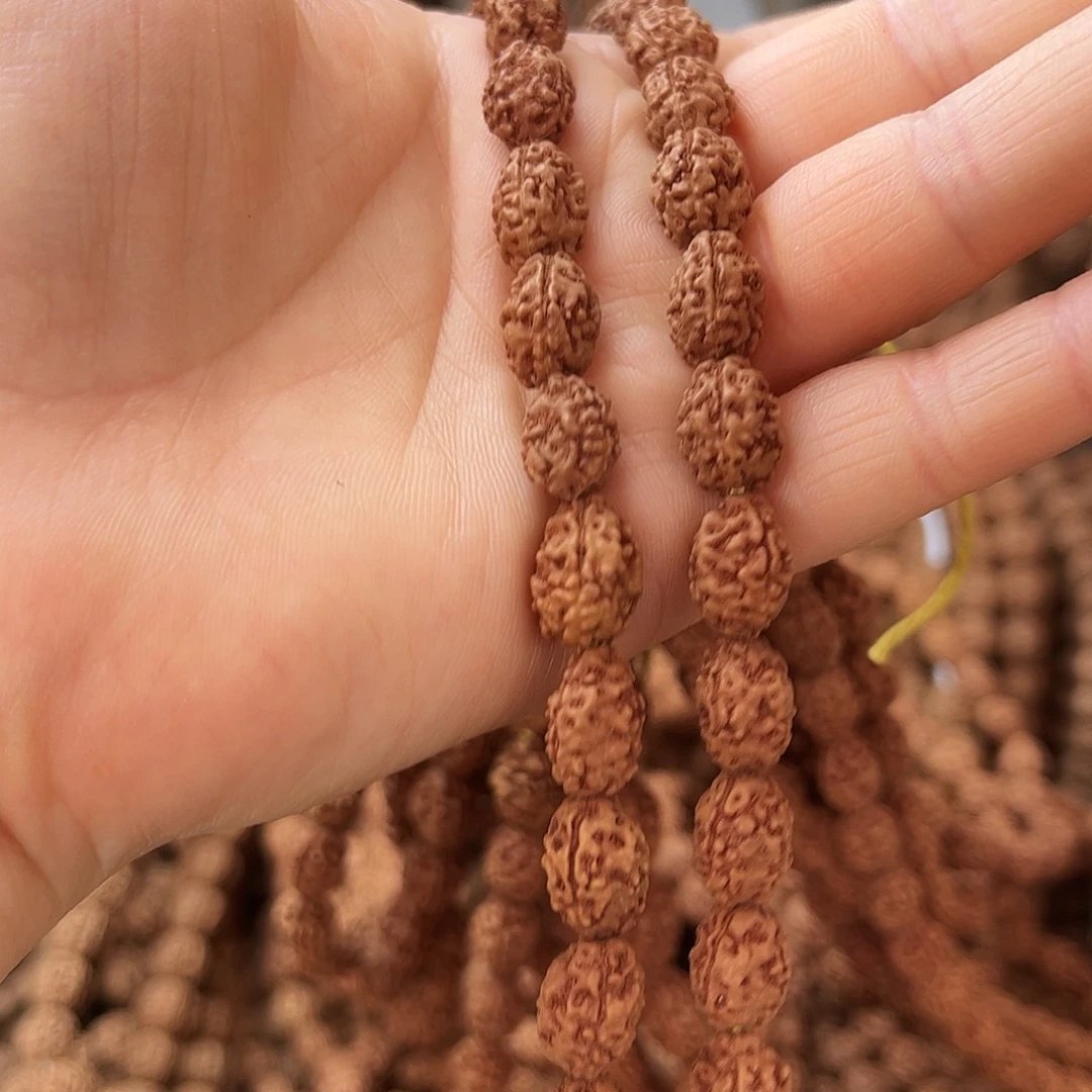 金刚菩提吊坠三瓣，114颗，保手持