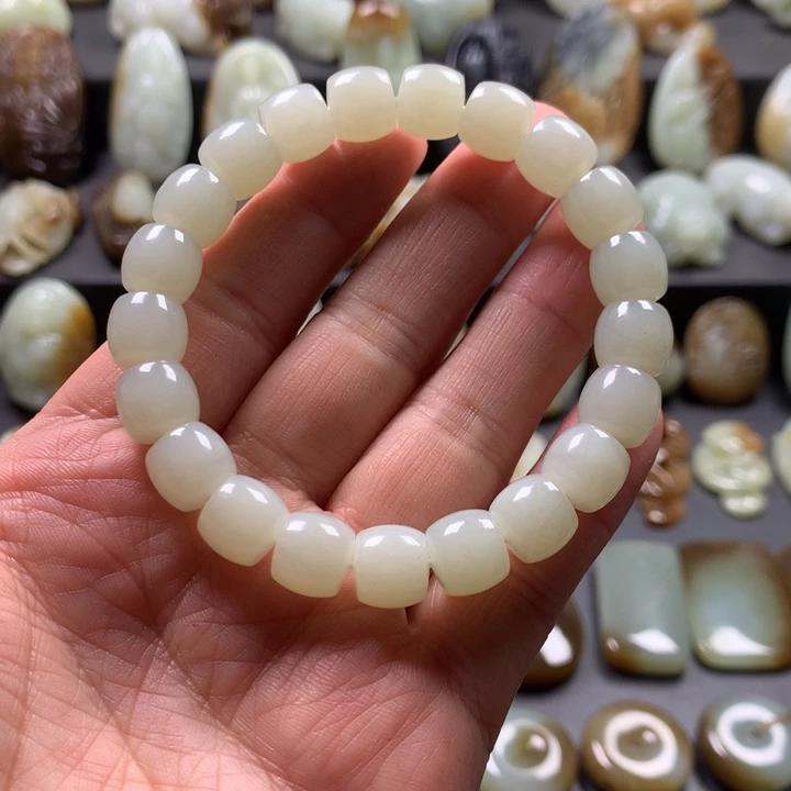 和田玉（糖玉）手串未镶嵌点***麻