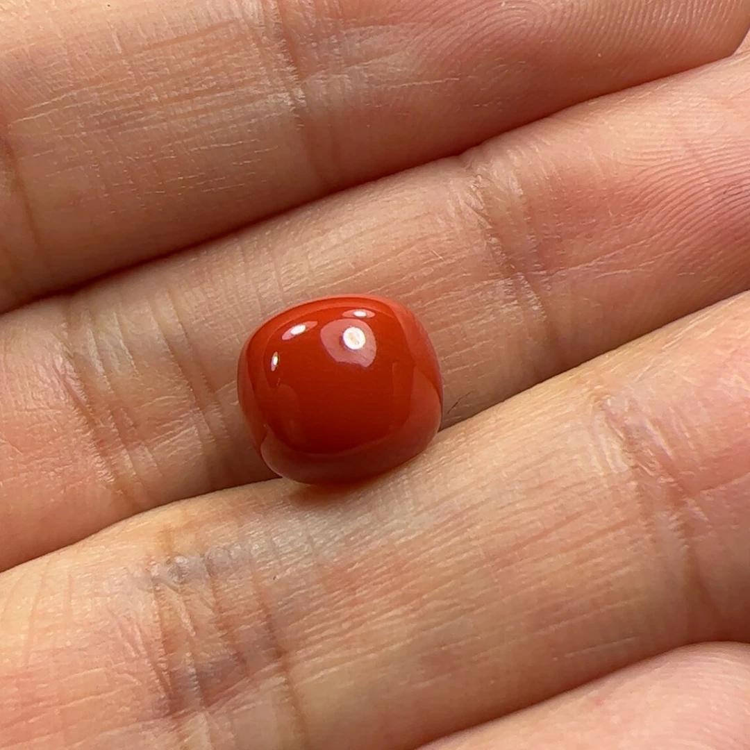 南红玛瑙珠子未镶嵌见*