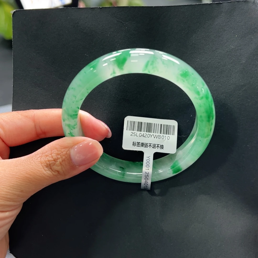 石英质玉手镯未镶嵌➕玲玲61
