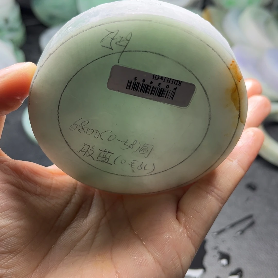未镶嵌翡翠手镯定制翡翠