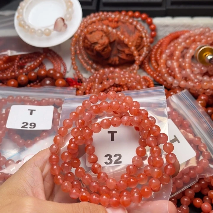 南红玛瑙未镶嵌多样性发货默认微瑕称重7mm