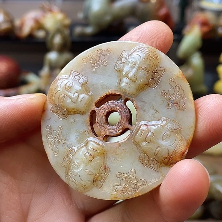 和田玉（糖玉）未镶嵌颈饰