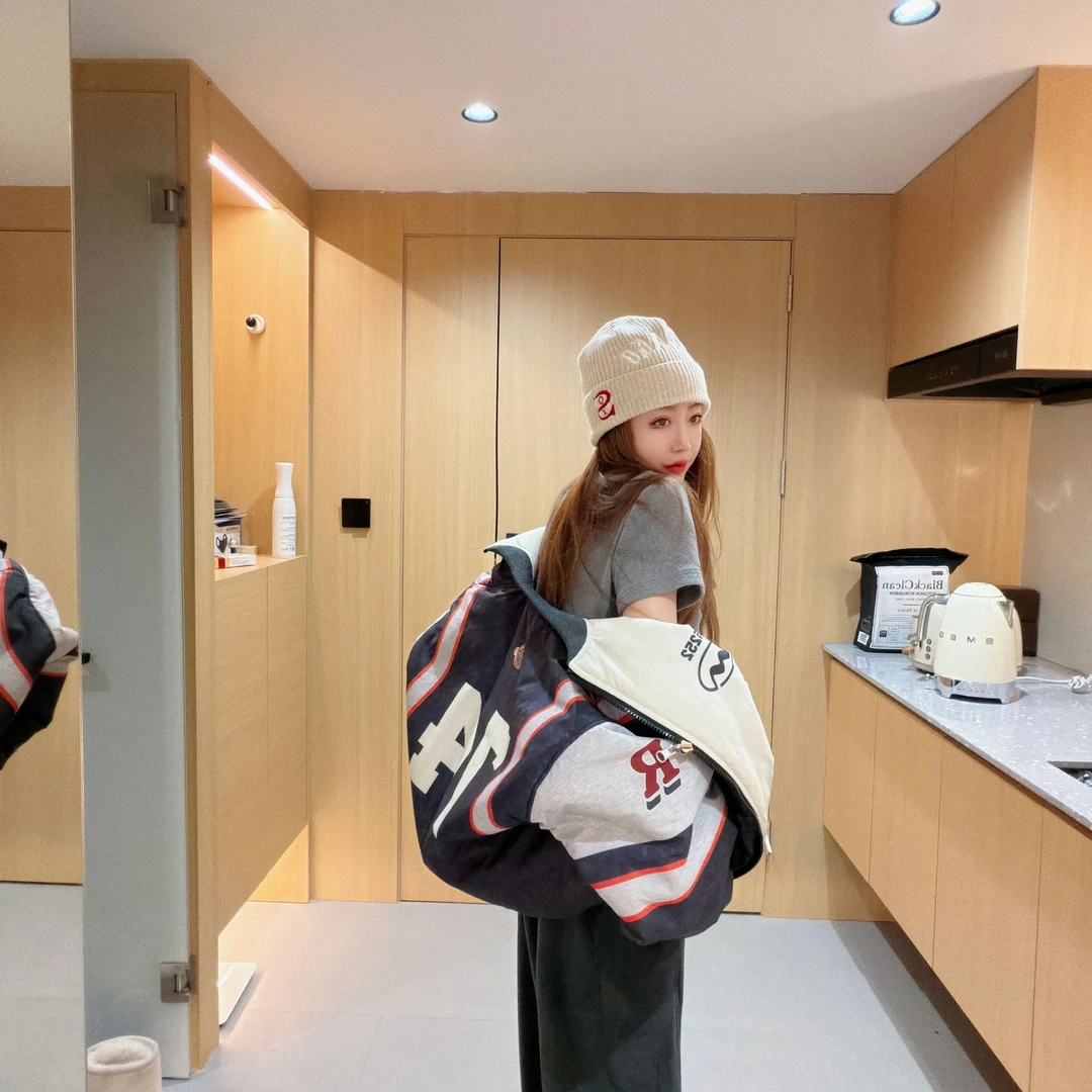 2025mio姐原创男女同款棒球服oversize休闲夹克两面穿保暖外套275