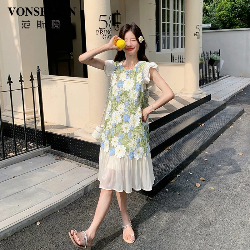 立体花拼接连衣裙女夏季2025新款甜美减龄气质宽松度假风垂感裙子