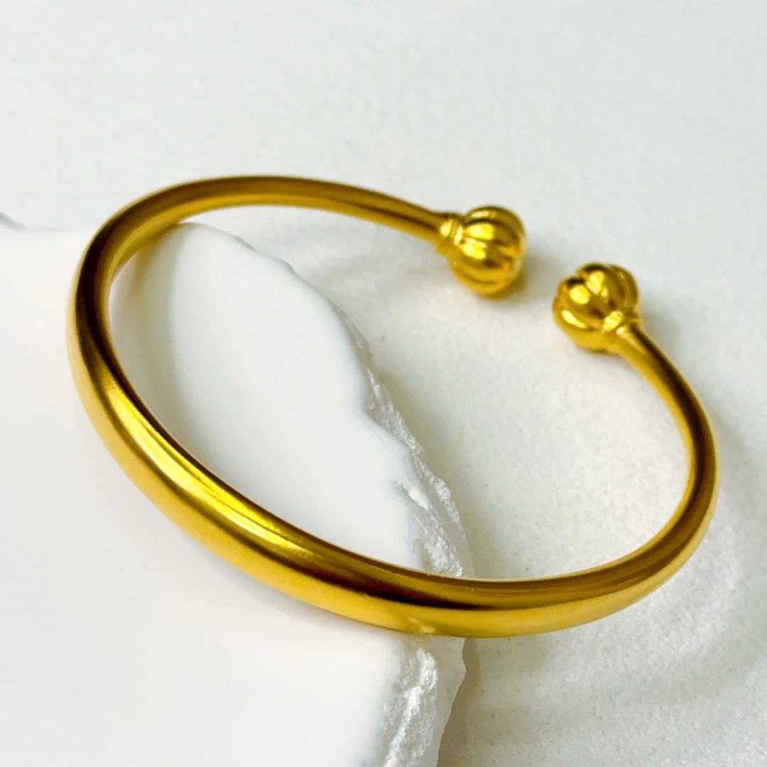 高定精工莲花对口光面手镯C025