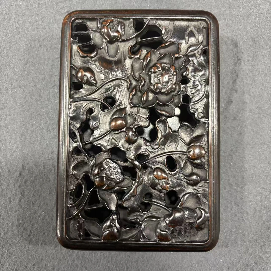 ..《闪购商品》精美小叶紫檀盒摆件