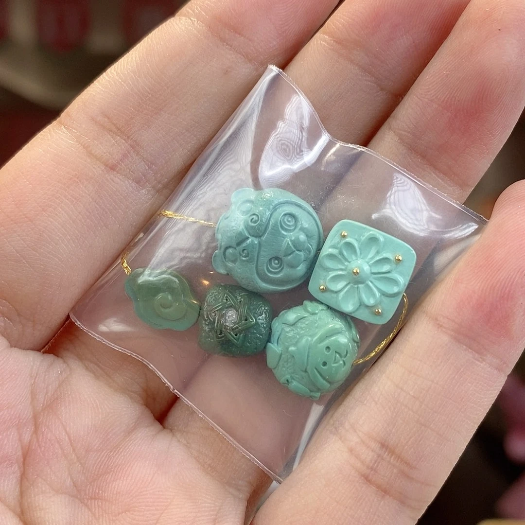 未镶嵌绿松石珠宝奇石